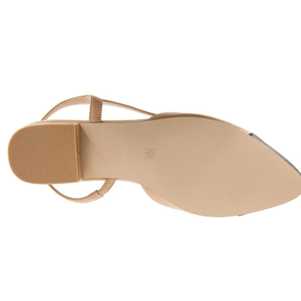 BCBGeneration Tillie Women's Cap Toe Slingback Pumps - Picture 4 of 5